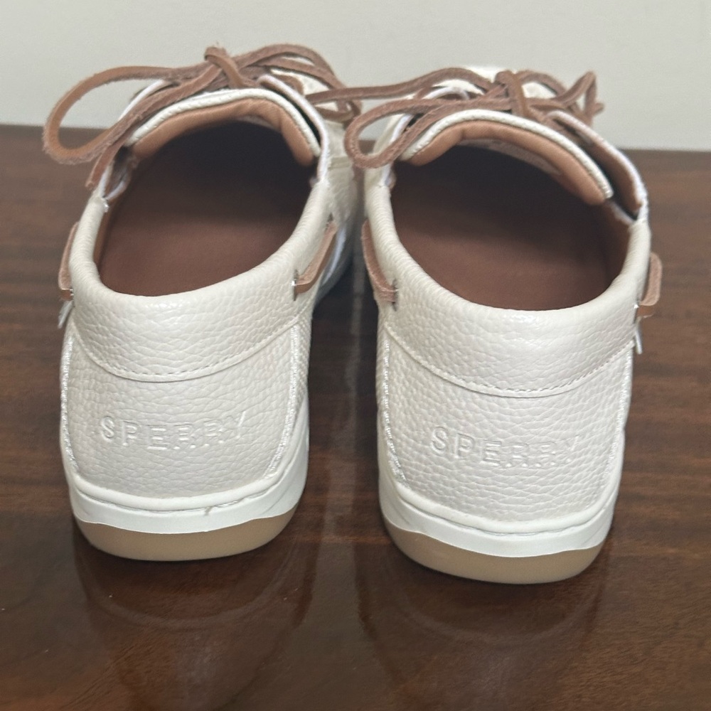 Classic Sperry Women's Whalefish Boat Shoes - Picture 3 of 9